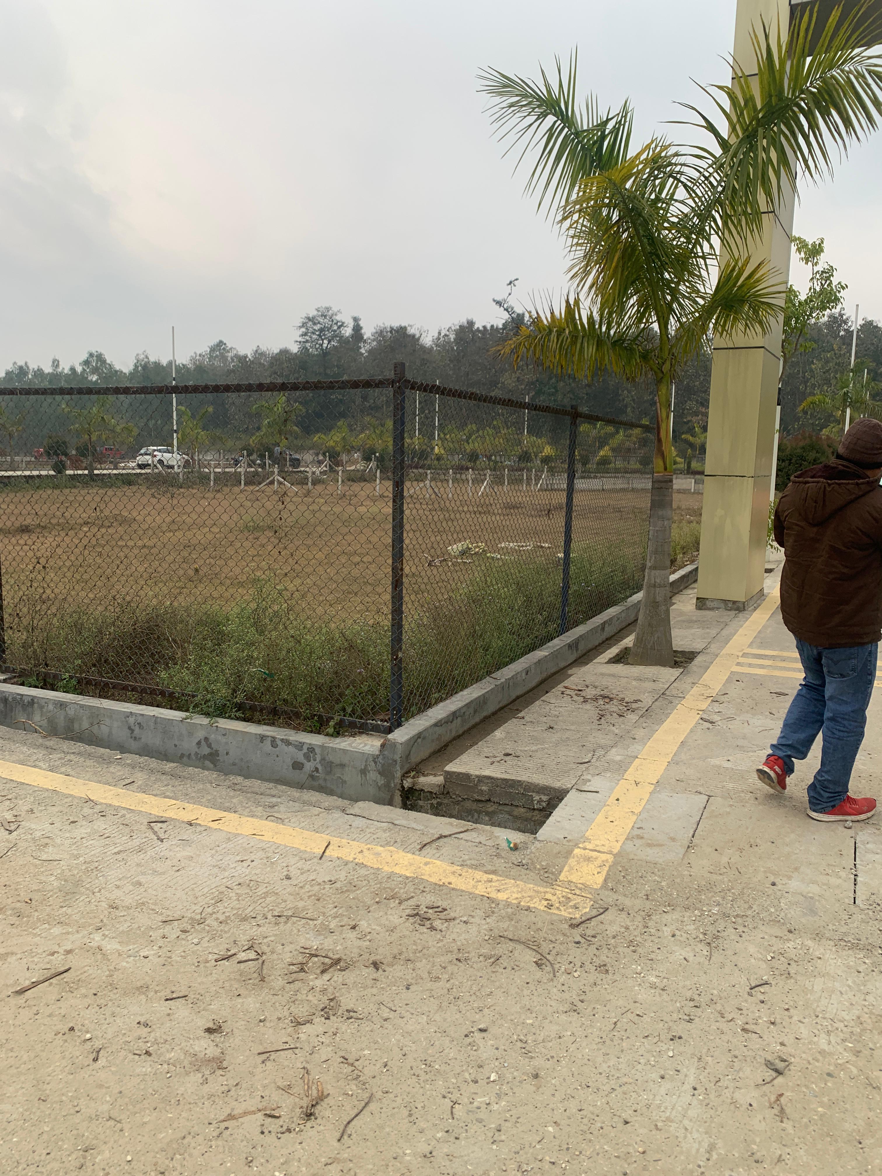 Plot for sale - Image 2