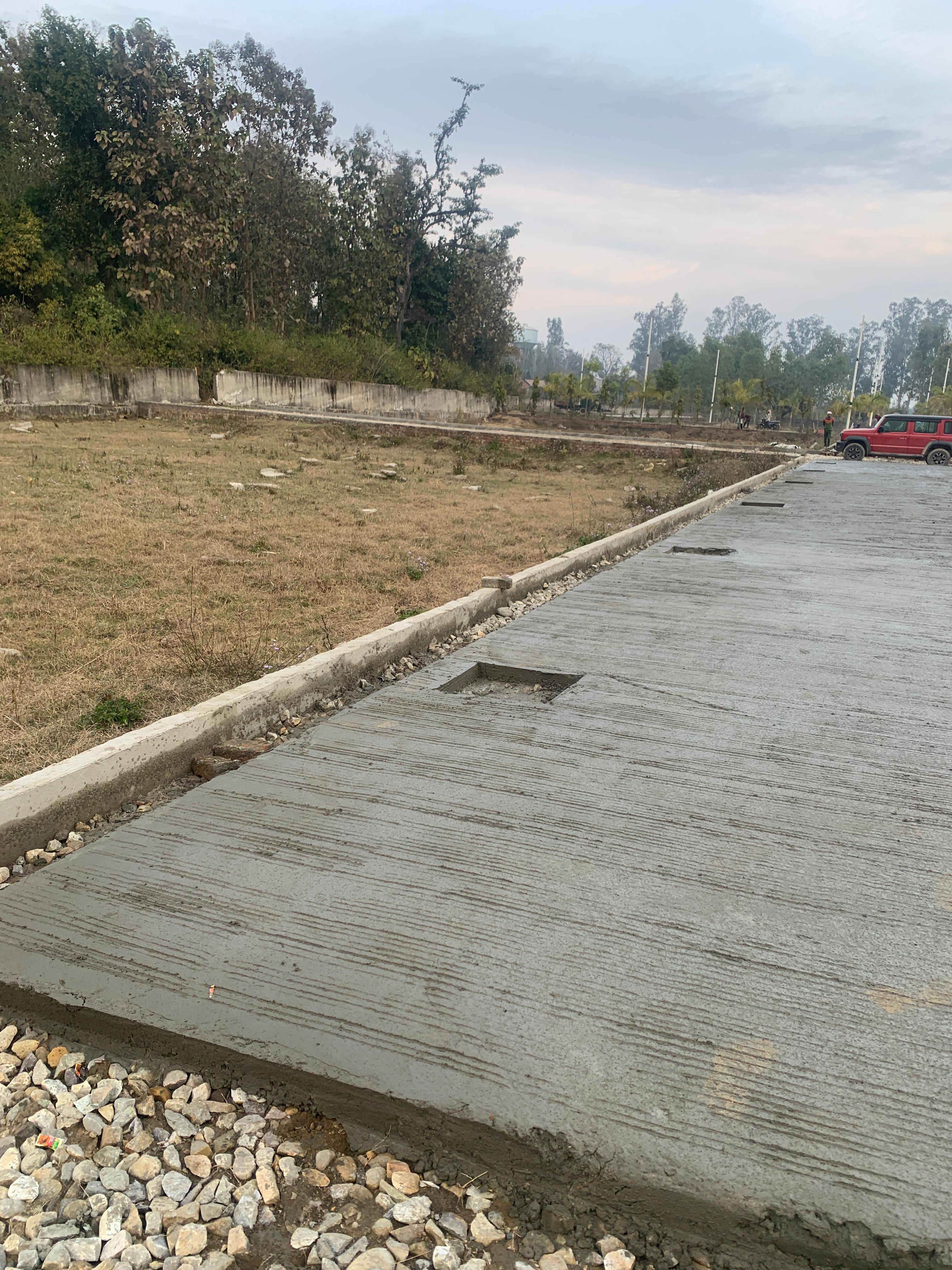 Plot for sale - Image 4